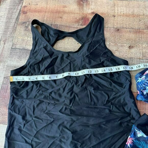 Yonique Black and blue flamingo print 3 piece swim suit top shorts bra L - Picture 3 of 9